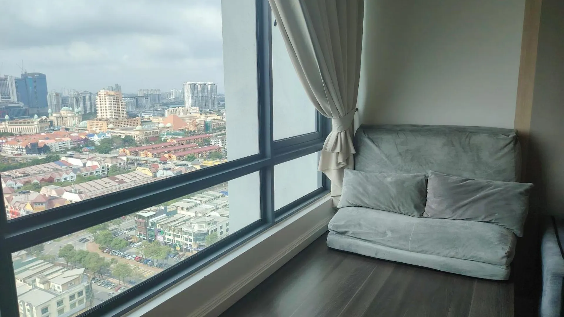 Sunway Greenfield Residence With Amazing Pool Facilities Petaling Jaya Apartment
