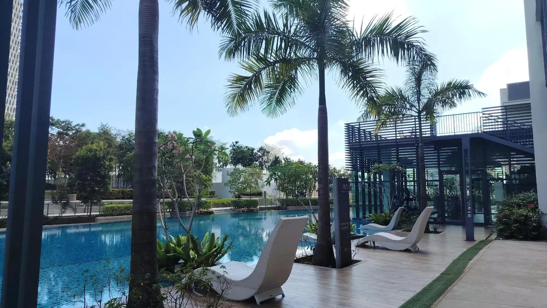 Apartment Sunway Greenfield Residence With Amazing Pool Facilities Petaling Jaya