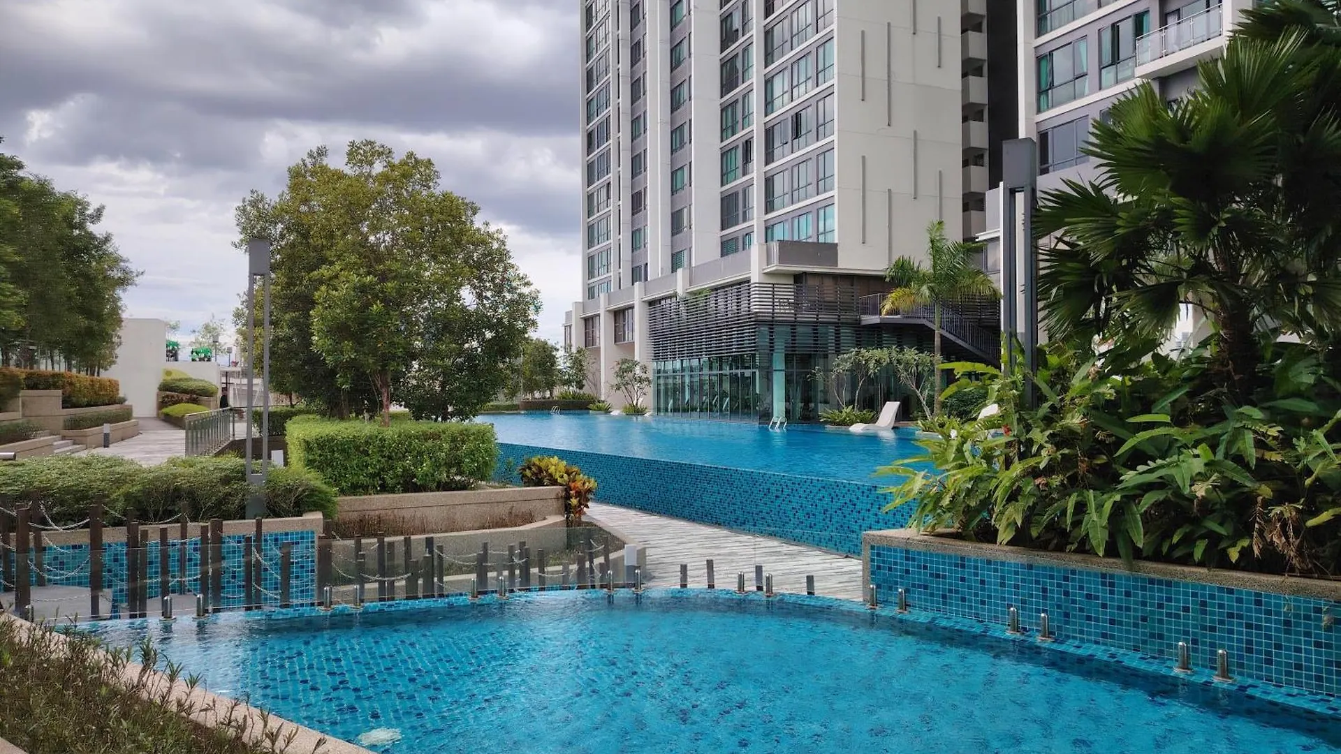 Sunway Greenfield Residence With Amazing Pool Facilities Petaling Jaya Apartment